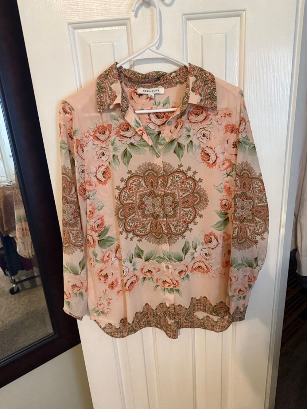 Rose & Olive Peach Floral Medallion Button-Up Blouse